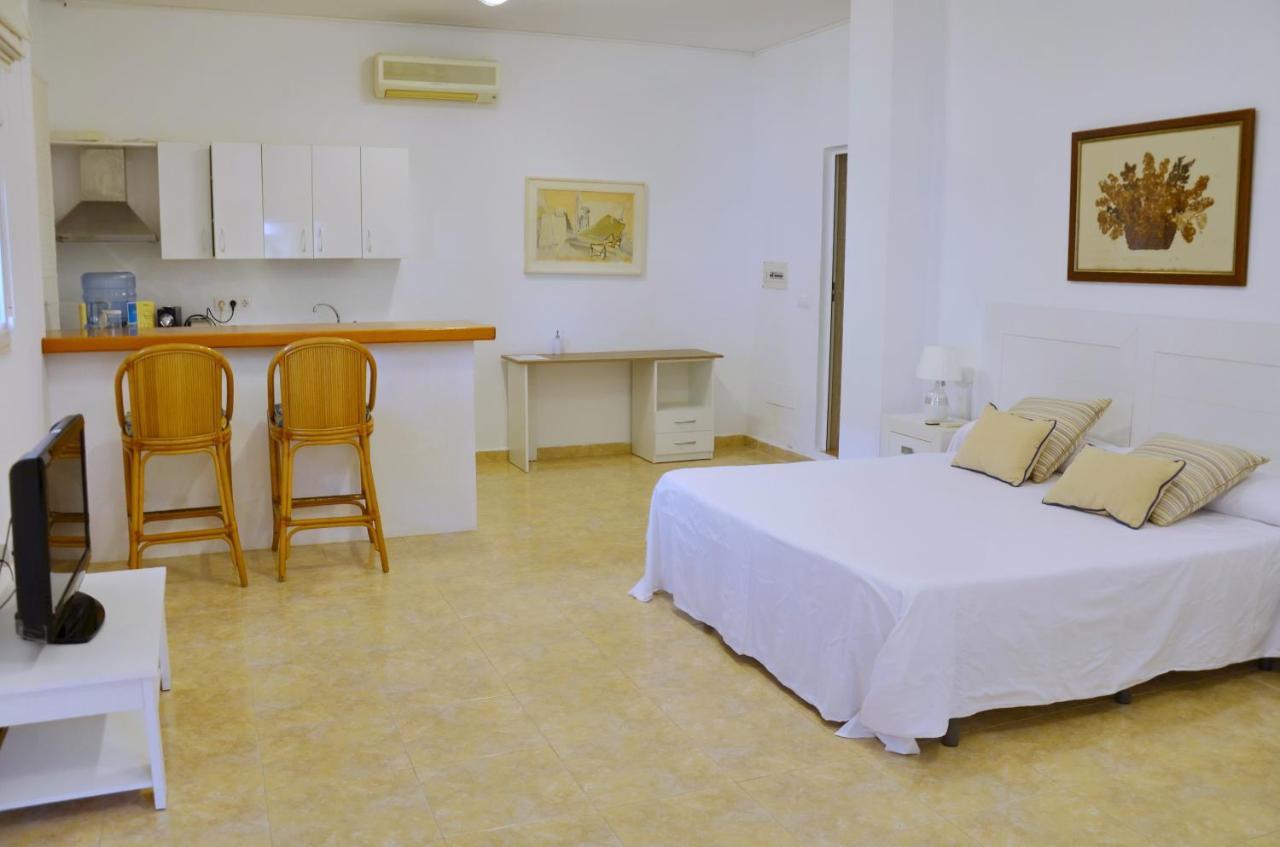 Cortijo Media Legua Hotel Вера Екстериор снимка